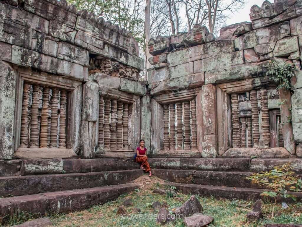 Prasat Krahom, Koh Ker, Cambodia - RooWanders