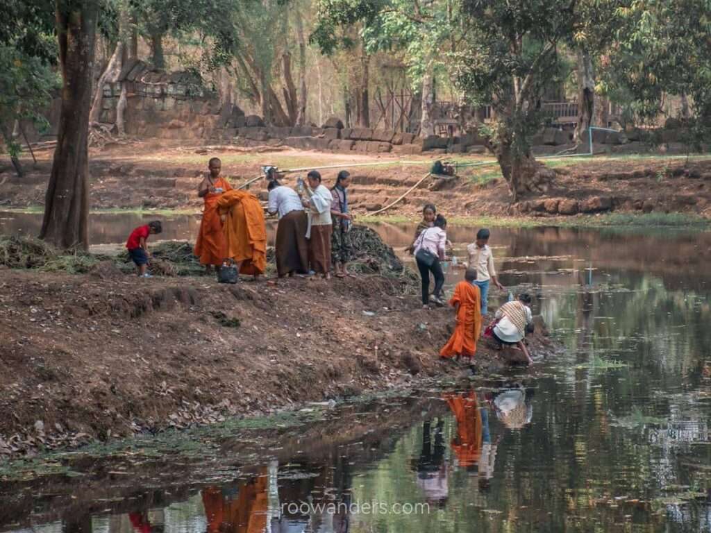 Monks, Koh Ker, Cambodia - RooWanders