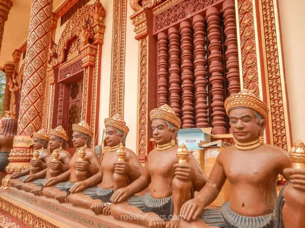 Gold Temple Figurines, Phnom Santuk, Cambodia - RooWanders