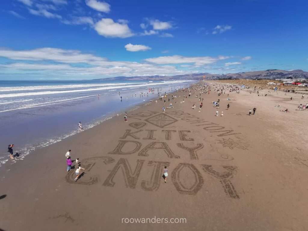 Kite's Day, New Brighton Beach, Christchurch, New Zealand - RooWanders