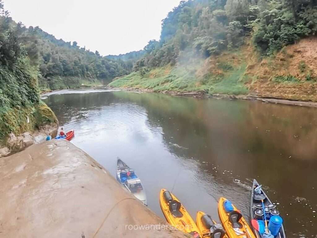 Docking for the Bridge to Nowehere, Whanganui River, Great Walk, New Zealand - RooWanders