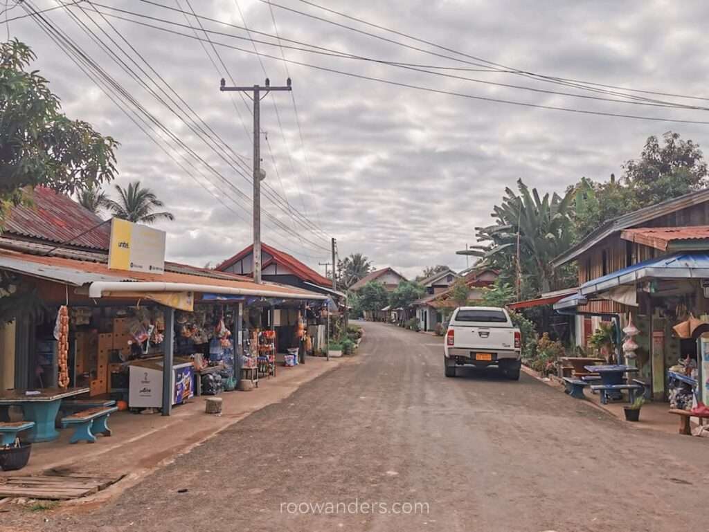 Luang Prabang Pak Ou Roads, Laos - RooWanders