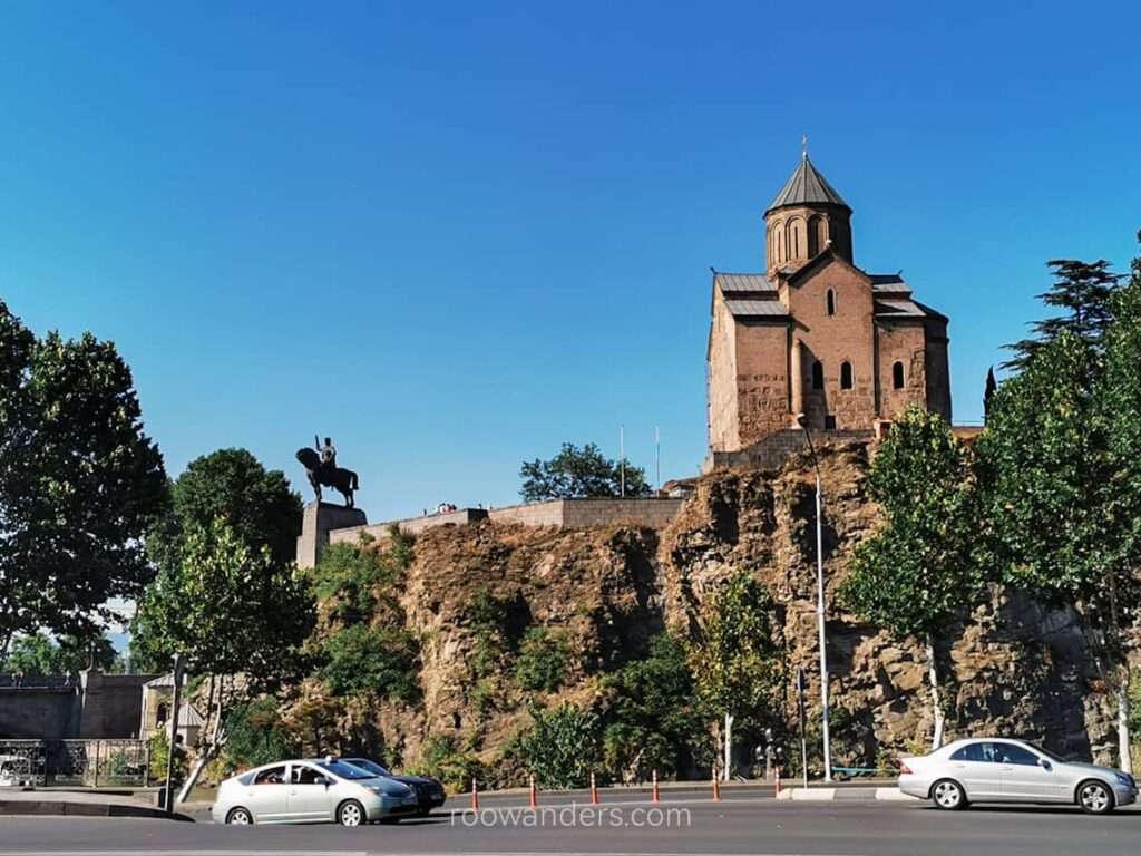 Tbilisi King Statue, Georgia - RooWanders
