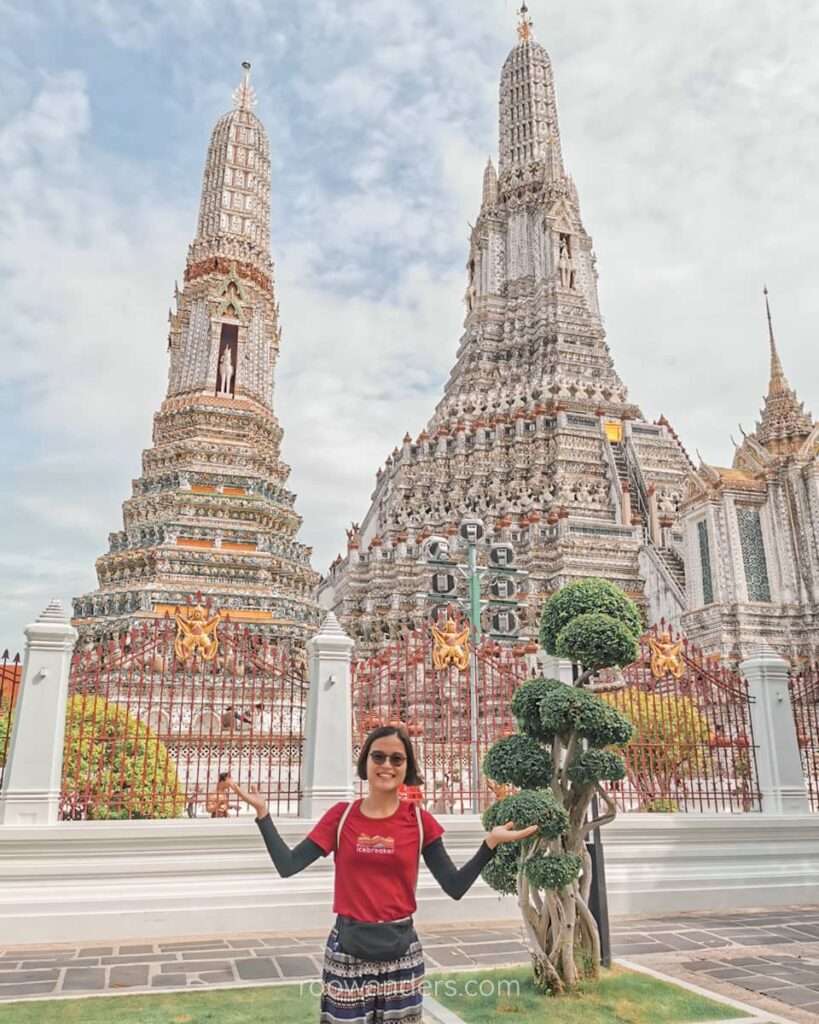 Bangkok Wat Arun, Thailand - RooWanders