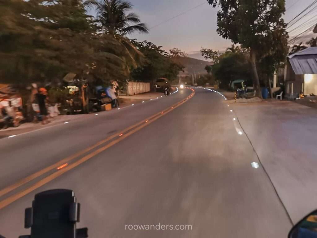 Cebu Night roads, Philippines - RooWanders