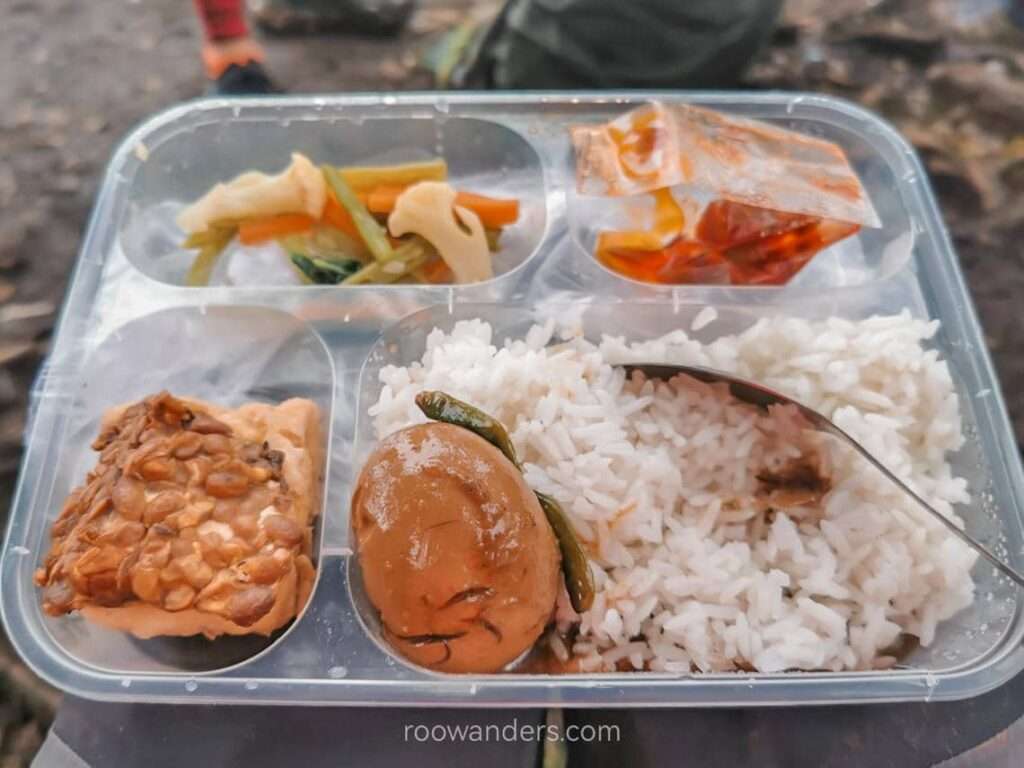 Kerinci Lunch, Indonesia - RooWanders